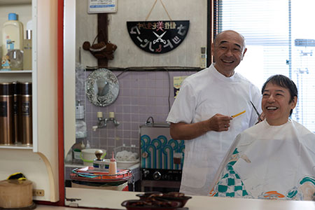 向田理髪店