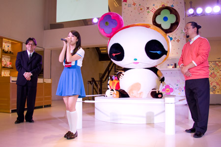 2009�N4���B�e