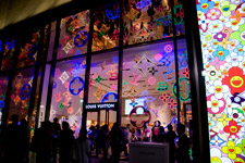 2009�N4���B�e