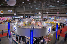 2009�N9���B�e