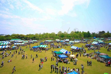 2010�N4���B�e