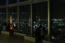 2011�N4���B�e