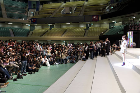 �����f�[�g�i�r,�B�e,,,,