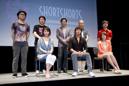 2011�N6��23���B�e