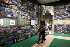 2011�N10���B�e