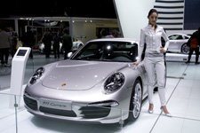 2011�N12��1���B�e