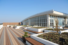 2012�N4���B�e