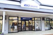 2012�N4���B�e