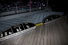 2012�N4��17���B�e