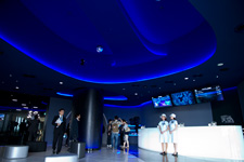 2012�N5��18���B�e