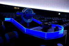 2012�N5��18���B�e