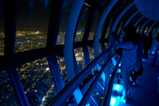 2012�N8��29���B�e