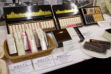 2012�N9��18���B�e