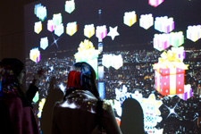 2012�N12��15���B�e