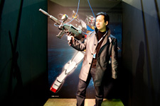 2013�N3��4���B�e