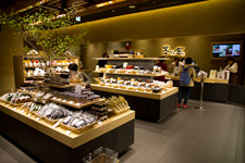 2013�N4��23���B�e