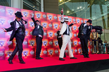 2013�N5��9���B�e