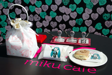 2013�N5���B�e