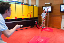 2013�N7��12���B�e