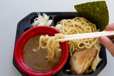 2013�N10��13���B�e