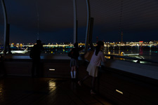 2014�N8���B�e