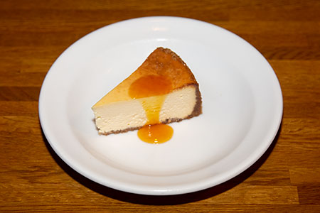 『リリコイソースのチーズケーキ』の画像