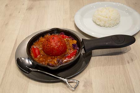『赤野菜と挽肉のトマトカレー』の画像